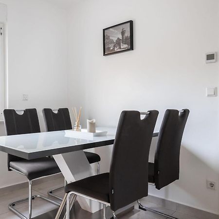 Staystay Guesthouse I 24 Hours Check-In Нюрнберг Стая снимка