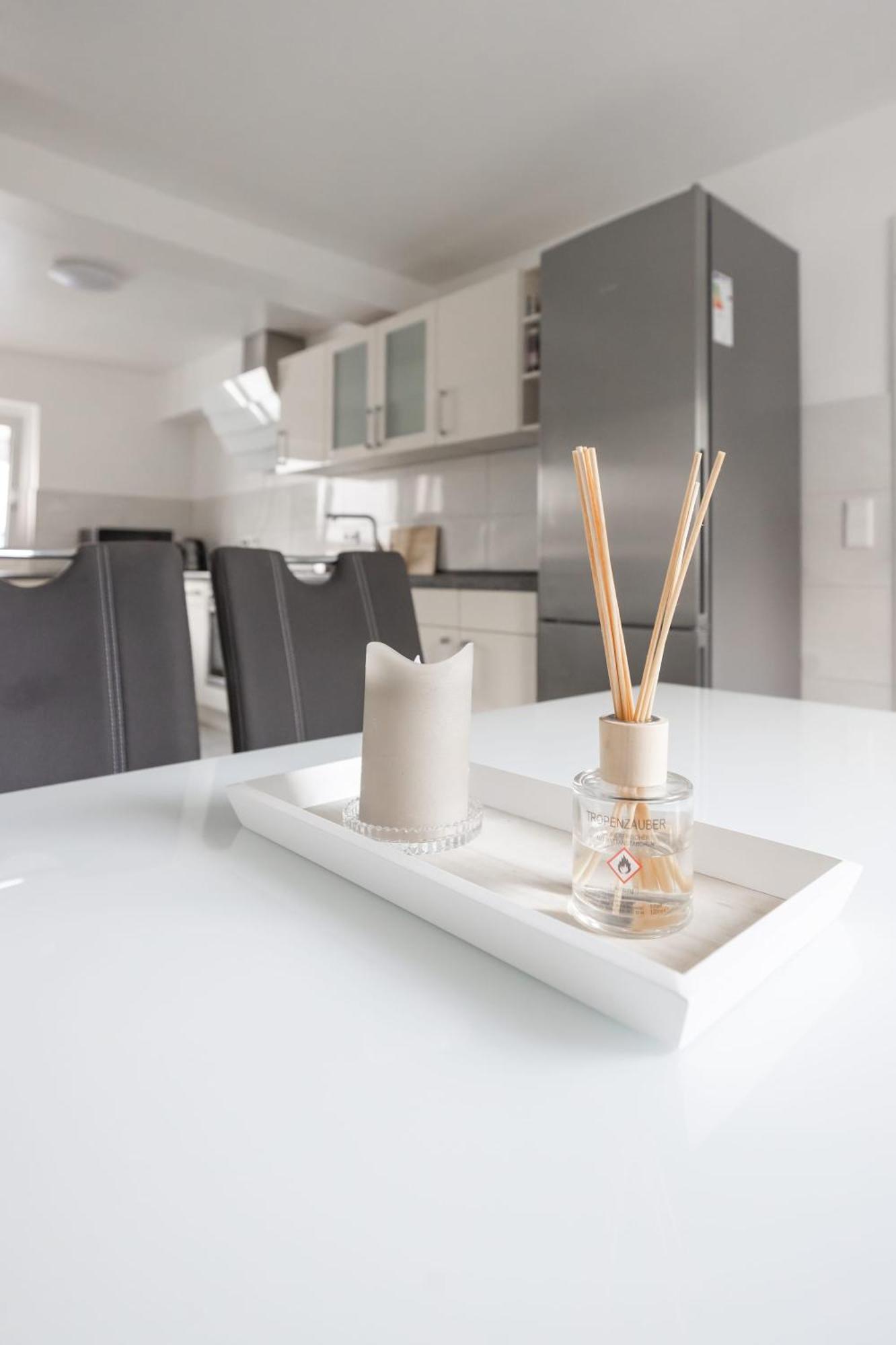 Staystay Guesthouse I 24 Hours Check-In Нюрнберг Стая снимка