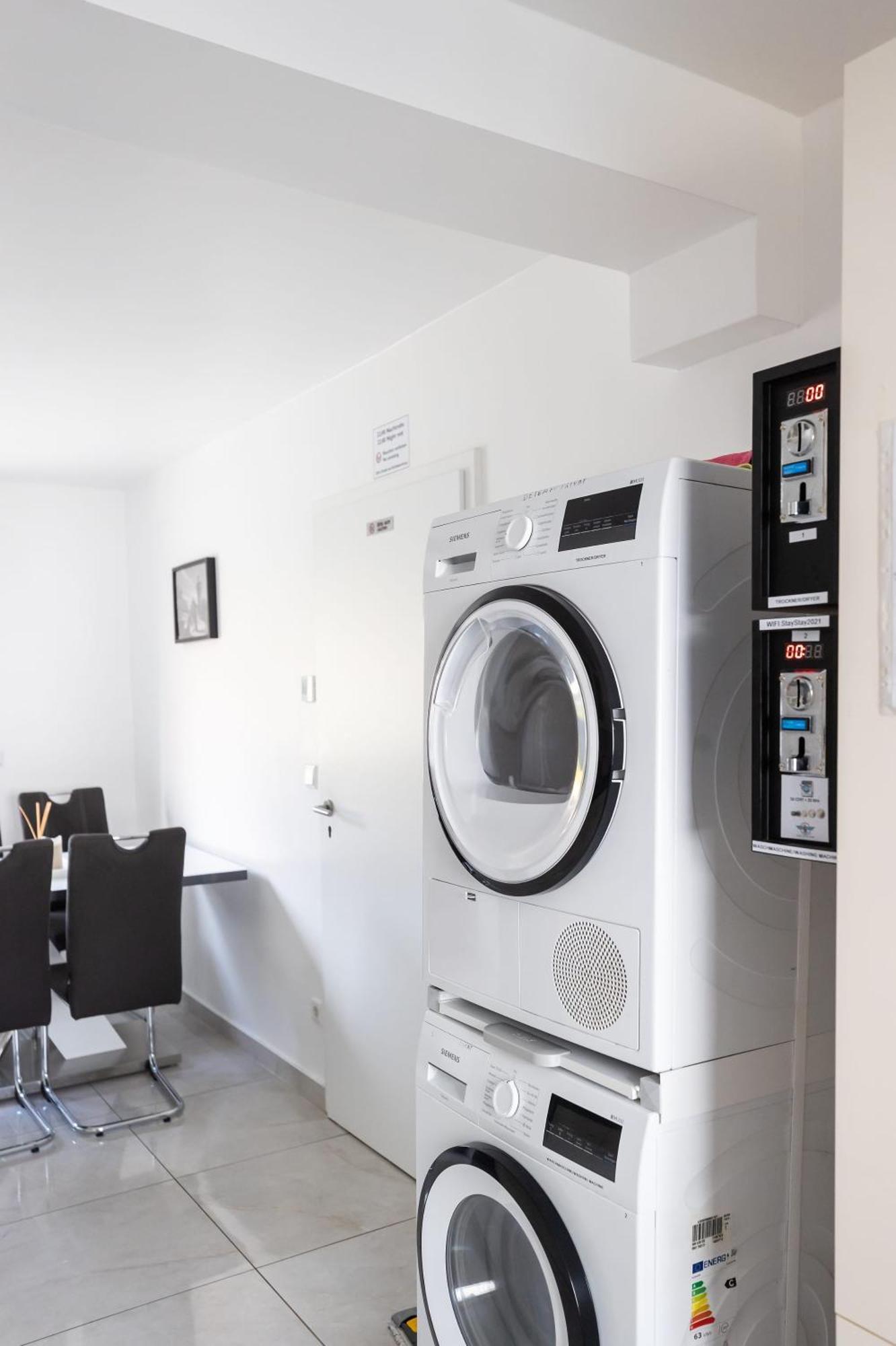Staystay Guesthouse I 24 Hours Check-In Нюрнберг Стая снимка
